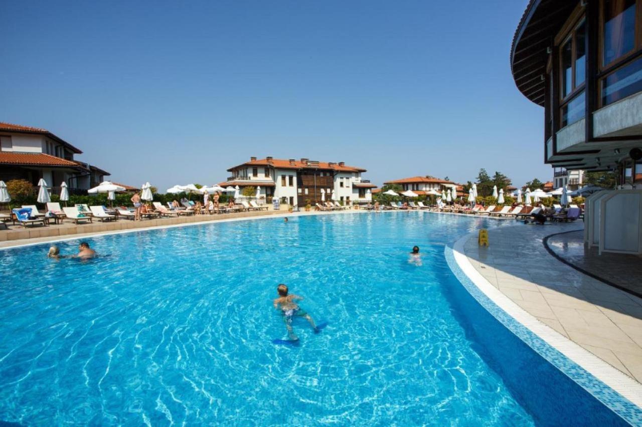 Eve Santa Marina Apartments II - Sea, Pools, Relax Sozopol Exteriör bild